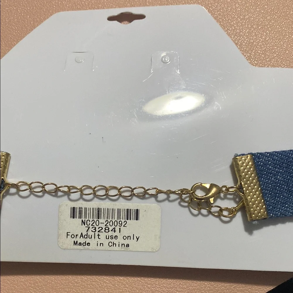 Aris Blue and Silver Studded choker